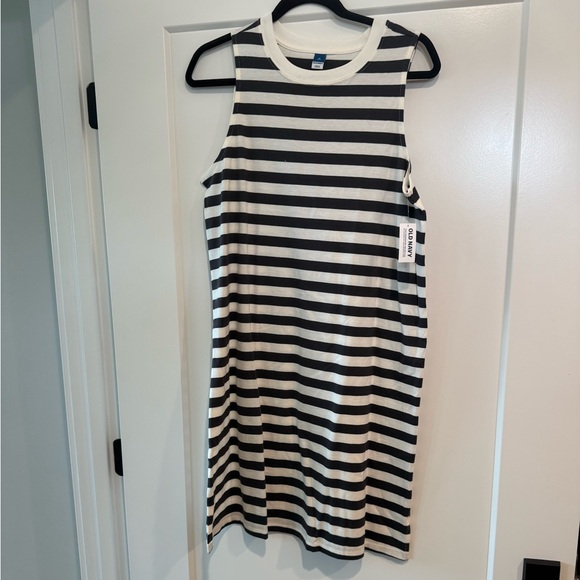 Old Navy Black and White Striped Dress - Picture 1 of 3